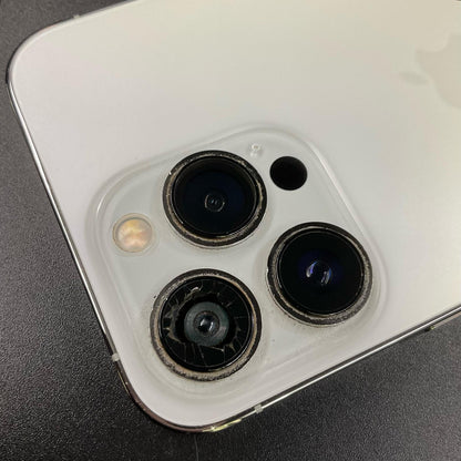 【最速発送】Apple iPhone iPhone 13 Pro 256GB シルバー Softbank 白ロム【難有】 79%