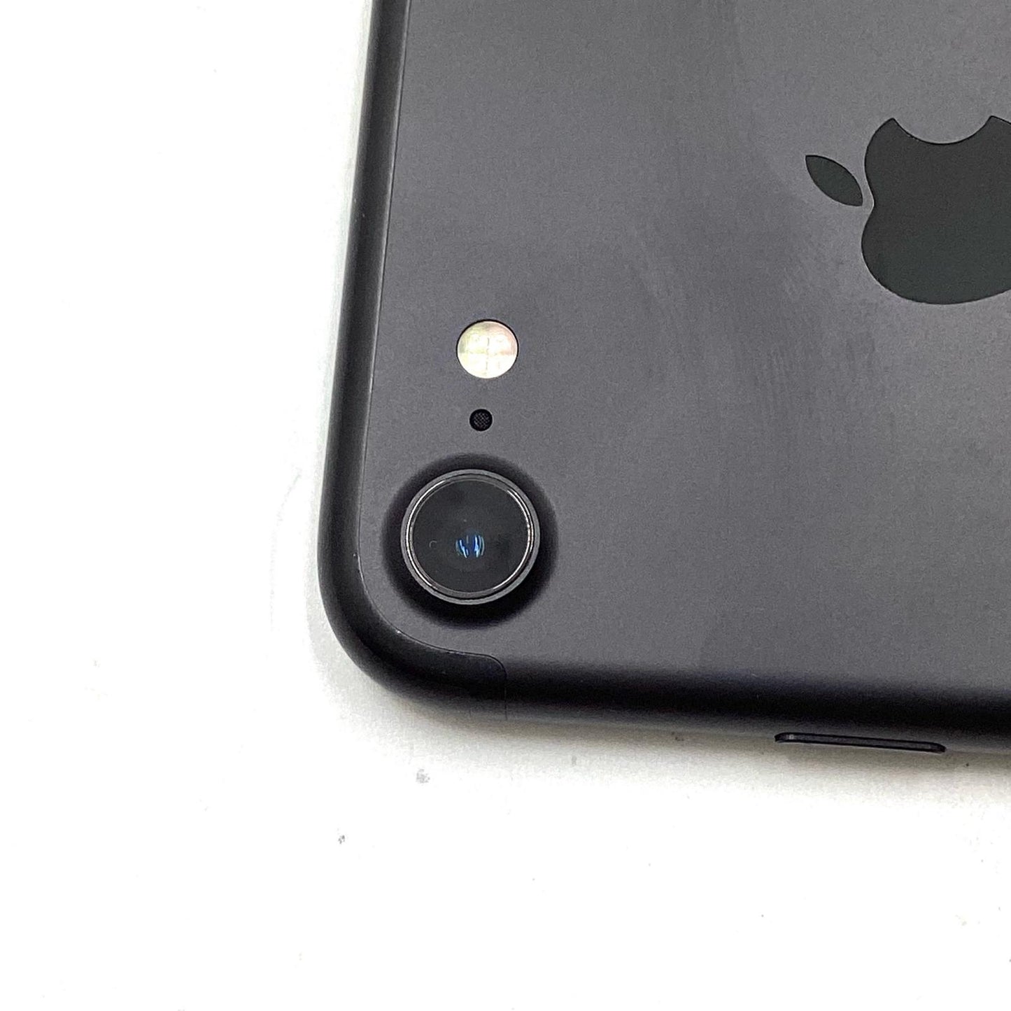 【最速発送】Apple iPhone iPhone 7 32GB ブラック au 白ロム【難有】 93%