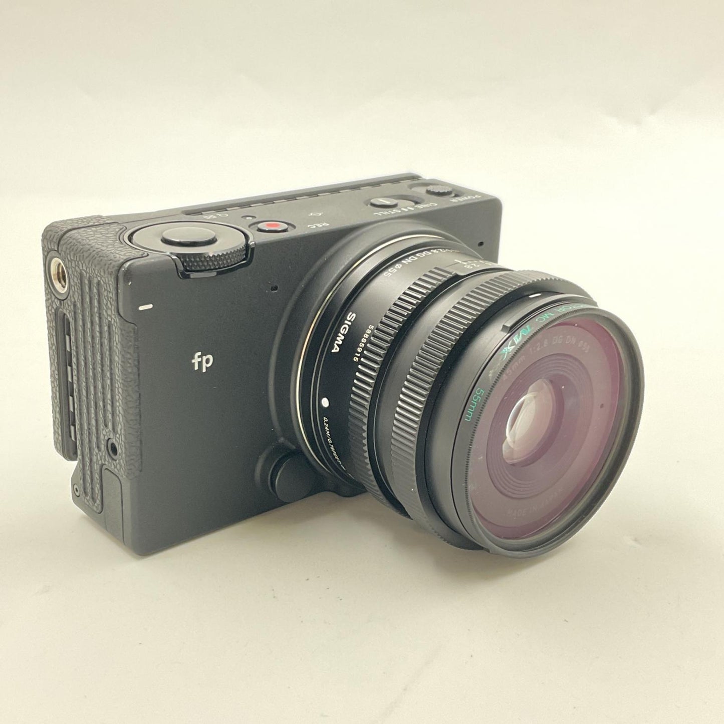 【全額返金保証】【最速発送】SIGMA デジタル一眼 SIGMA fp 45mm F2.8 DG DN Contemporary キット ブラック 美品 動作確認済