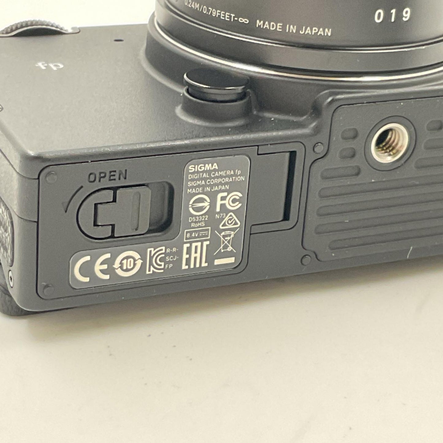 【全額返金保証】【最速発送】SIGMA デジタル一眼 SIGMA fp 45mm F2.8 DG DN Contemporary キット ブラック 美品 動作確認済