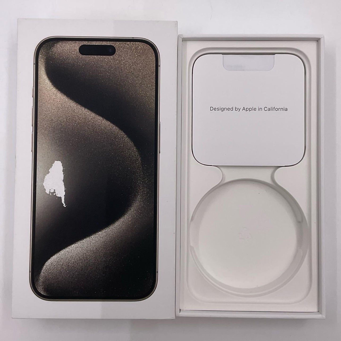 【全額返金保証】【最速発送】Apple iPhone iPhone 15 Pro 256GB ナチュラルチタニウム SIMフリー 白ロム 美品 動作確認済 86%