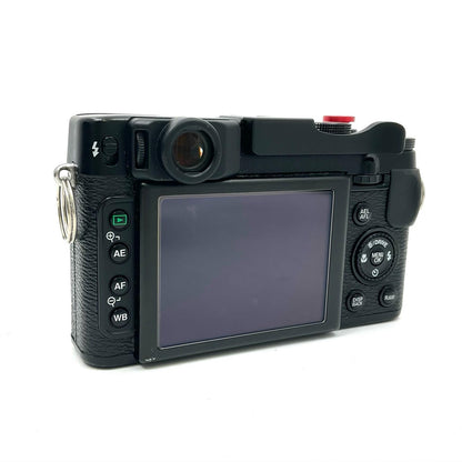 【全額返金保証】【最速発送】FUJIFILM コンパクトデジタルカメラ X10 ブラック 動作確認済