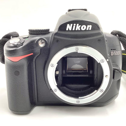 【全額返金保証】【最速発送】Nikon デジタル一眼 D5000 ボディ ブラック 美品 動作確認済
