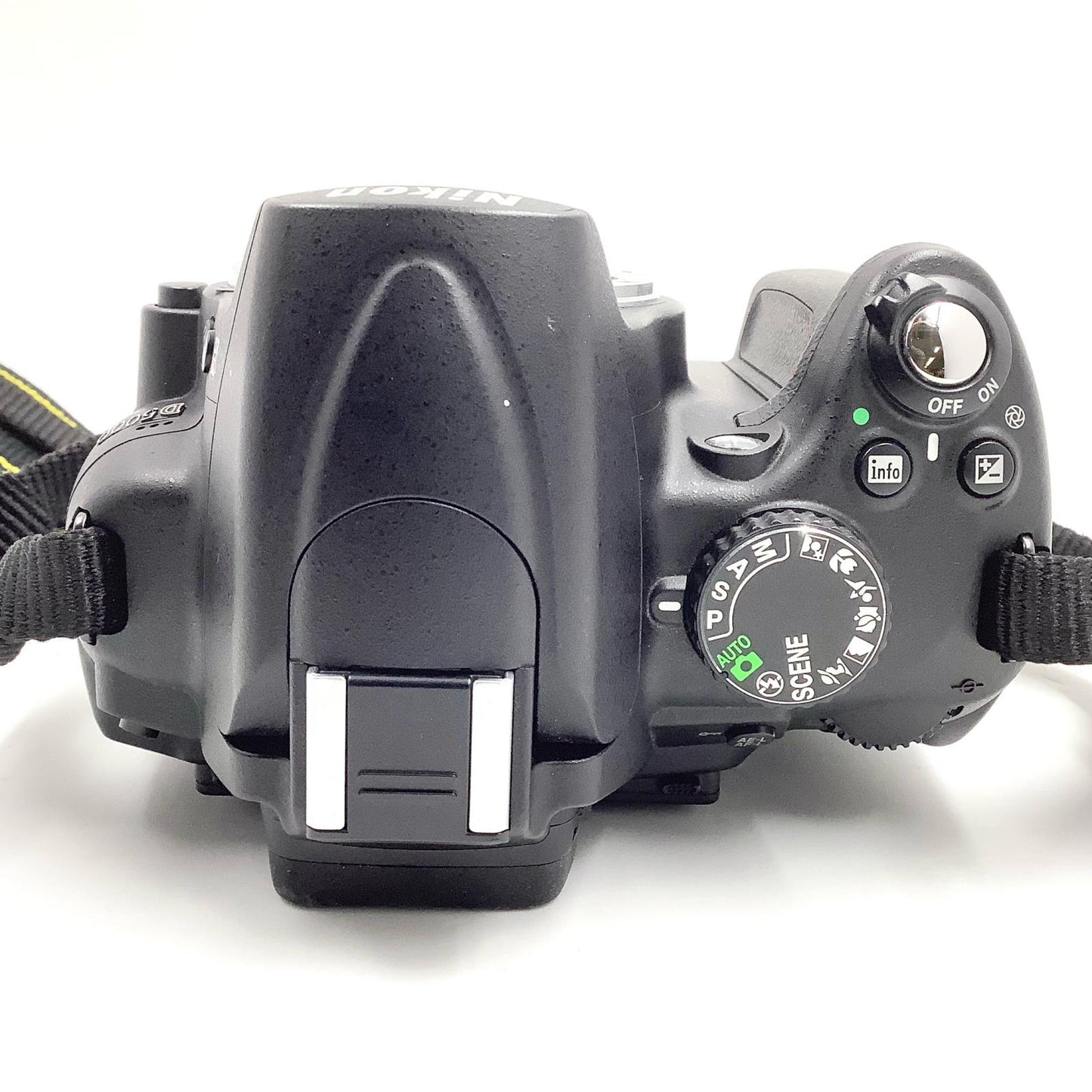 【全額返金保証】【最速発送】Nikon デジタル一眼 D5000 ボディ ブラック 美品 動作確認済