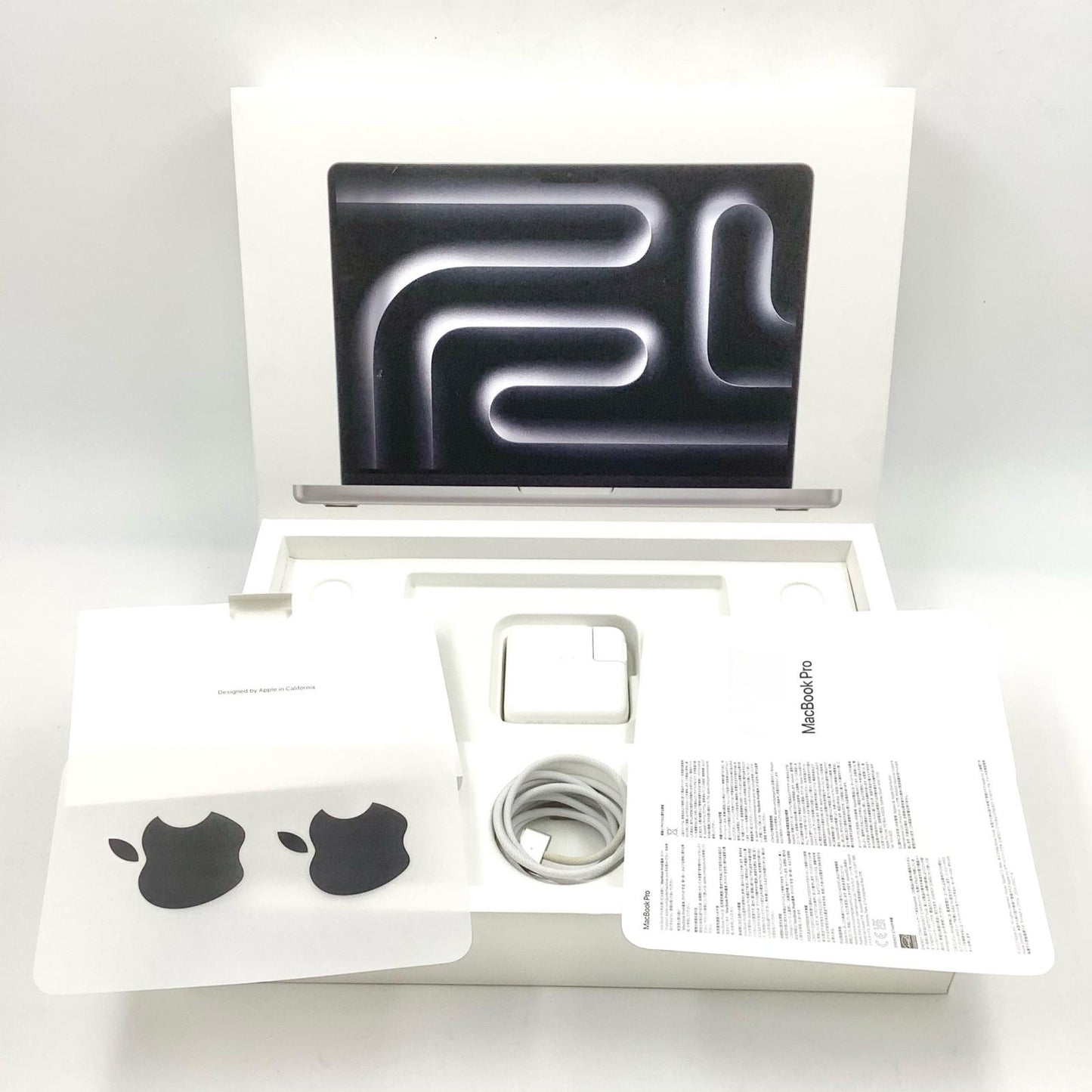 【全額返金保証】【最速発送】Apple MacBook Pro 14インチ 2023 Apple M3 8GB SSD 512GB シルバー 97% 超美品 動作確認済