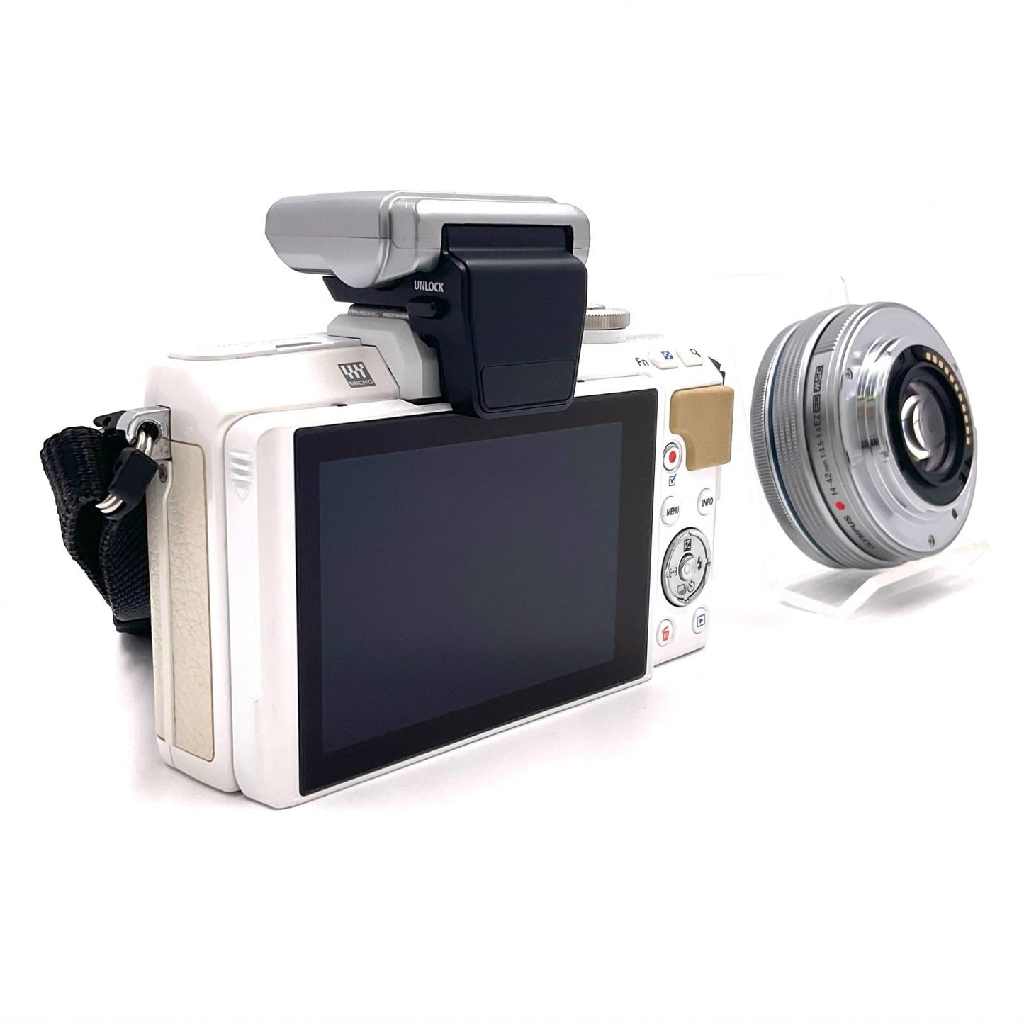 【全額返金保証】【最速発送】OLYMPUS デジタル一眼 OLYMPUS PEN Lite E-PL7 14-42mm EZレンズキット [ホワイト] ホワイト 動作確認済