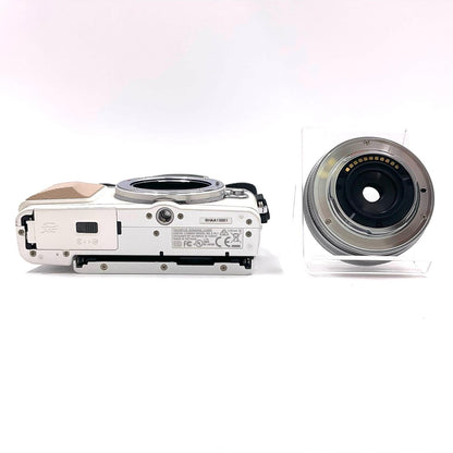 【全額返金保証】【最速発送】OLYMPUS デジタル一眼 OLYMPUS PEN Lite E-PL7 14-42mm EZレンズキット [ホワイト] ホワイト 動作確認済