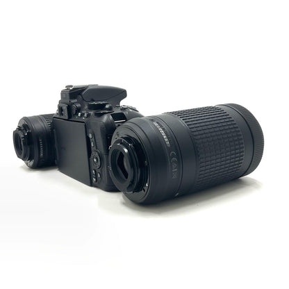 【全額返金保証】【最速発送】Nikon デジタル一眼 D5600 ダブルズームキット ブラック 動作確認済