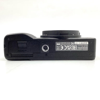【全額返金保証】【最速発送】RICOH コンパクトデジタルカメラ RICOH GR IIIx 美品 動作確認済