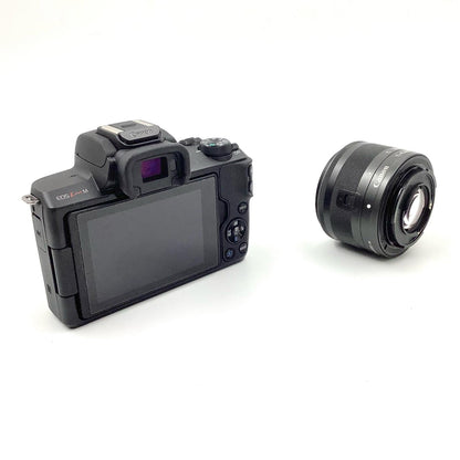 【全額返金保証】【最速発送】Canon デジタル一眼 EOS Kiss M EF-M15-45 IS STM レンズキット ブラック 美品 動作確認済