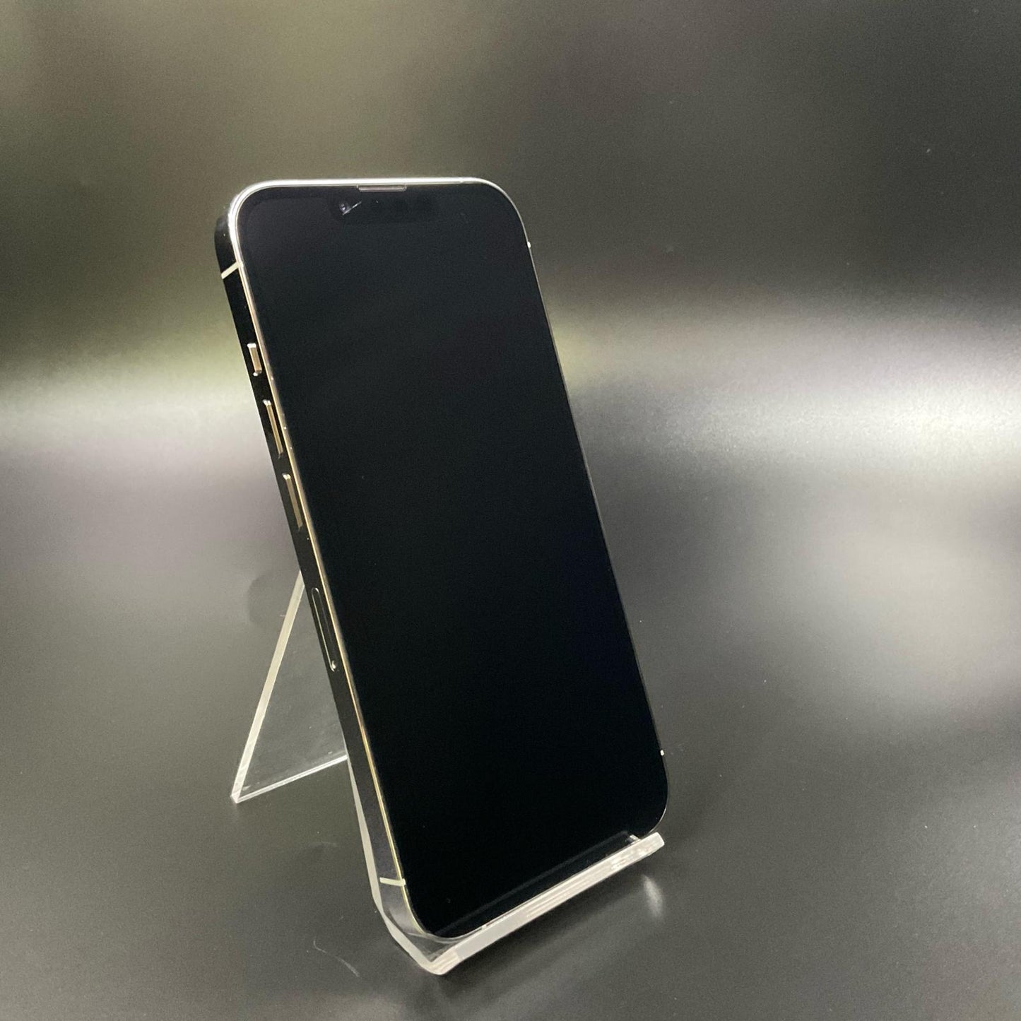 【全額返金保証】【最速発送】Apple iPhone iPhone 13 Pro 128GB シルバー docomo SIMフリー 白ロム 動作確認済 82%