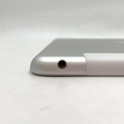 【全額返金保証】【最速発送】Apple iPad iPad 9.7インチ 第6世代 128GB シルバー WiFi+Cellular 白ロム 美品 動作確認済