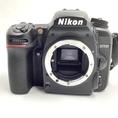 【全額返金保証】【最速発送】Nikon デジタル一眼 D7500 ボディ ブラック 美品 動作確認済