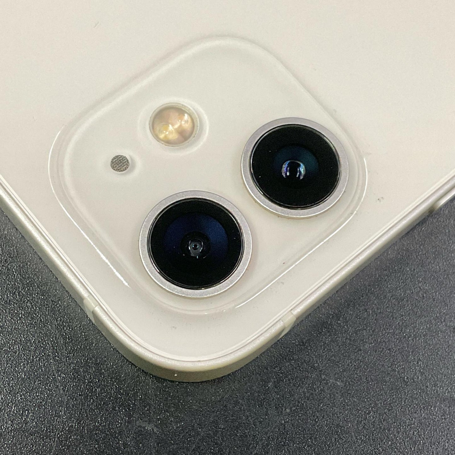 【全額返金保証】【最速発送】Apple iPhone iPhone 12 128GB ホワイト docomo SIMフリー 白ロム 動作確認済 74%