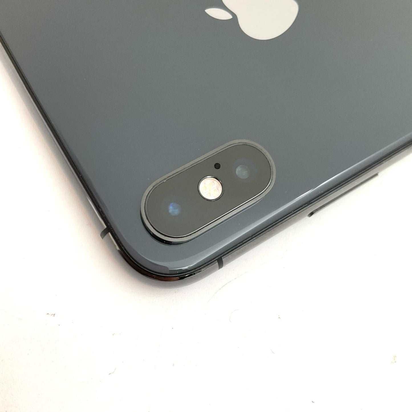 【全額返金保証】【最速発送】Apple iPhone iPhone XS Max 256GB スペースグレイ docomo SIMフリー 白ロム 動作確認済 88%