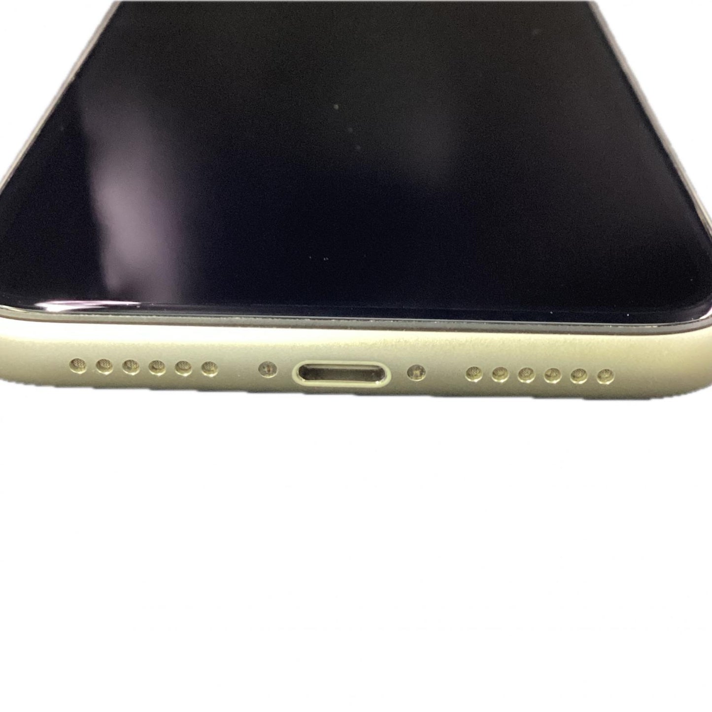 【全額返金保証】【最速発送】Apple iPhone iPhone 11 64GB ホワイト docomo SIMフリー 白ロム 動作確認済 79%