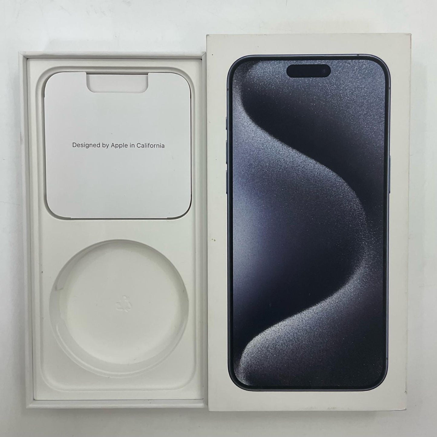 【全額返金保証】【最速発送】Apple iPhone iPhone 15 Pro Max 1TB ブルーチタニウム docomo SIMフリー 白ロム 動作確認済 86%