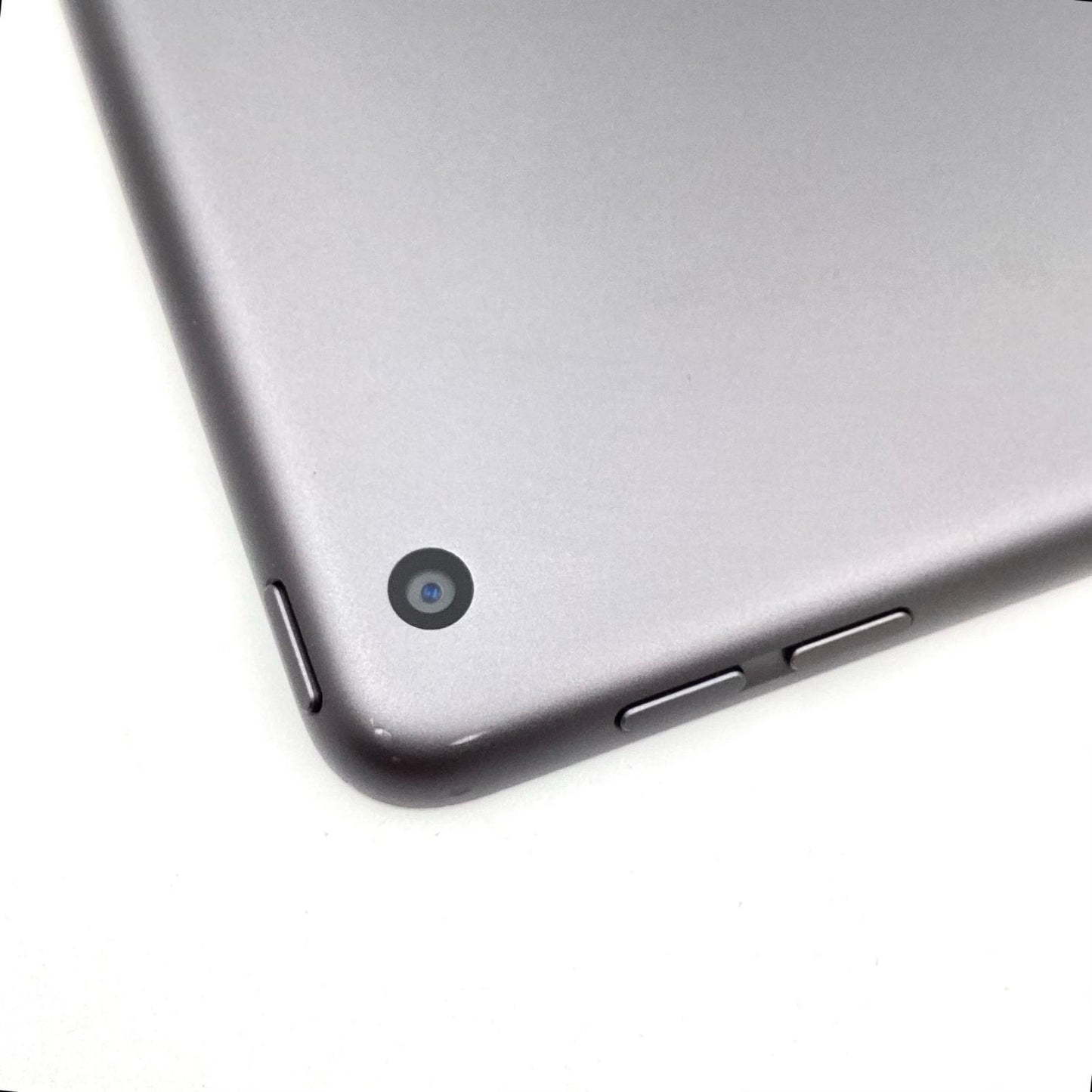 【全額返金保証】【最速発送】Apple iPad iPad 10.2インチ 第9世代 64GB スペースグレイ Wi-Fi 美品 動作確認済