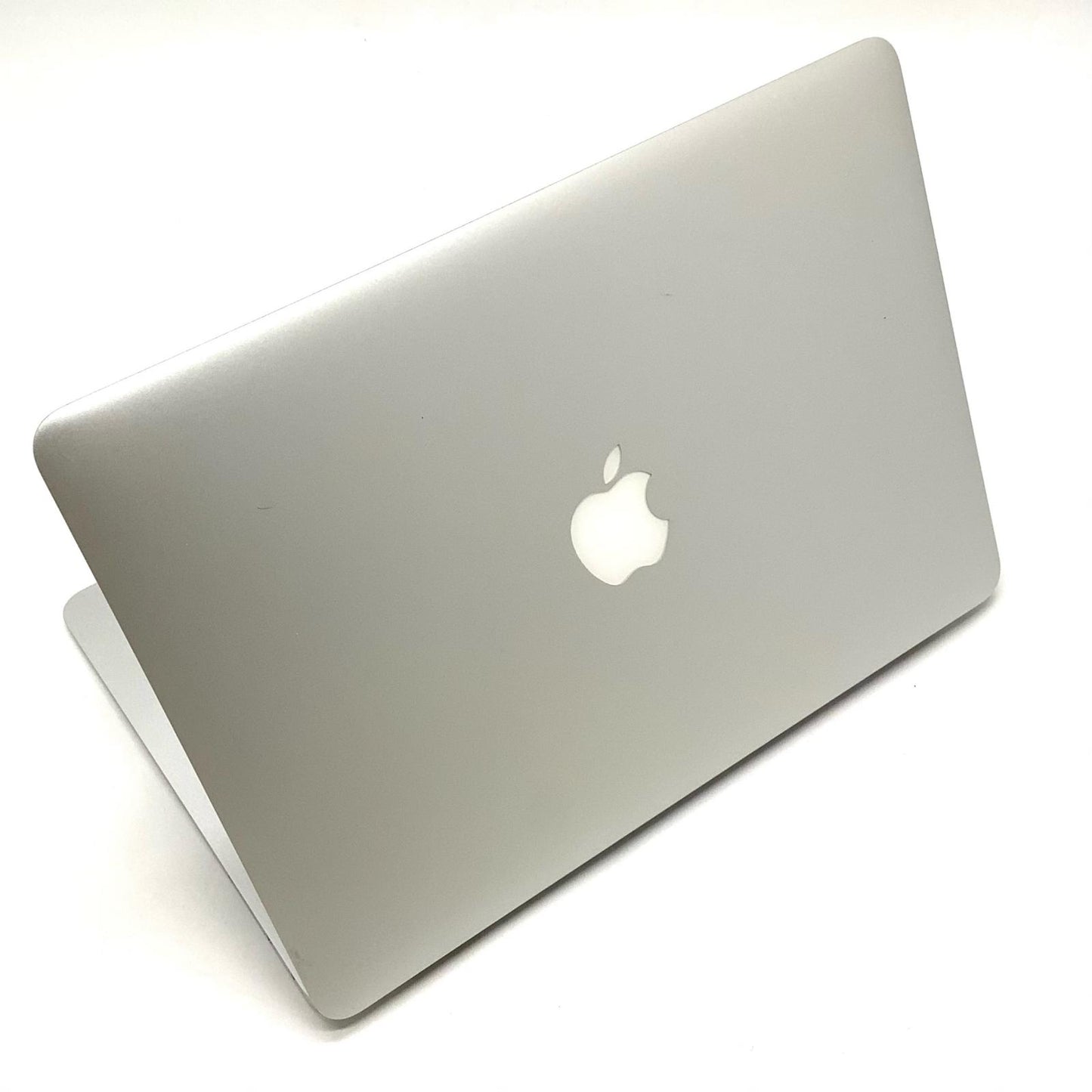 【全額返金保証】【最速発送】Apple MacBook Air 13インチ 2015 1.6 GHz Intel Core i5 4GB SSD 128GB シルバー 動作確認済