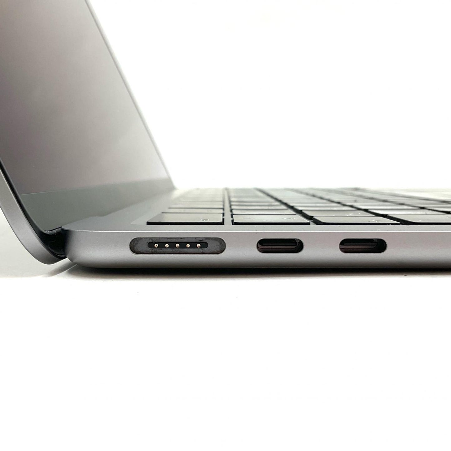 【全額返金保証】【最速発送】Apple MacBook Air 13インチ 2024 Apple M3 8GB SSD 512GB スペースグレイ 97% 美品 動作確認済