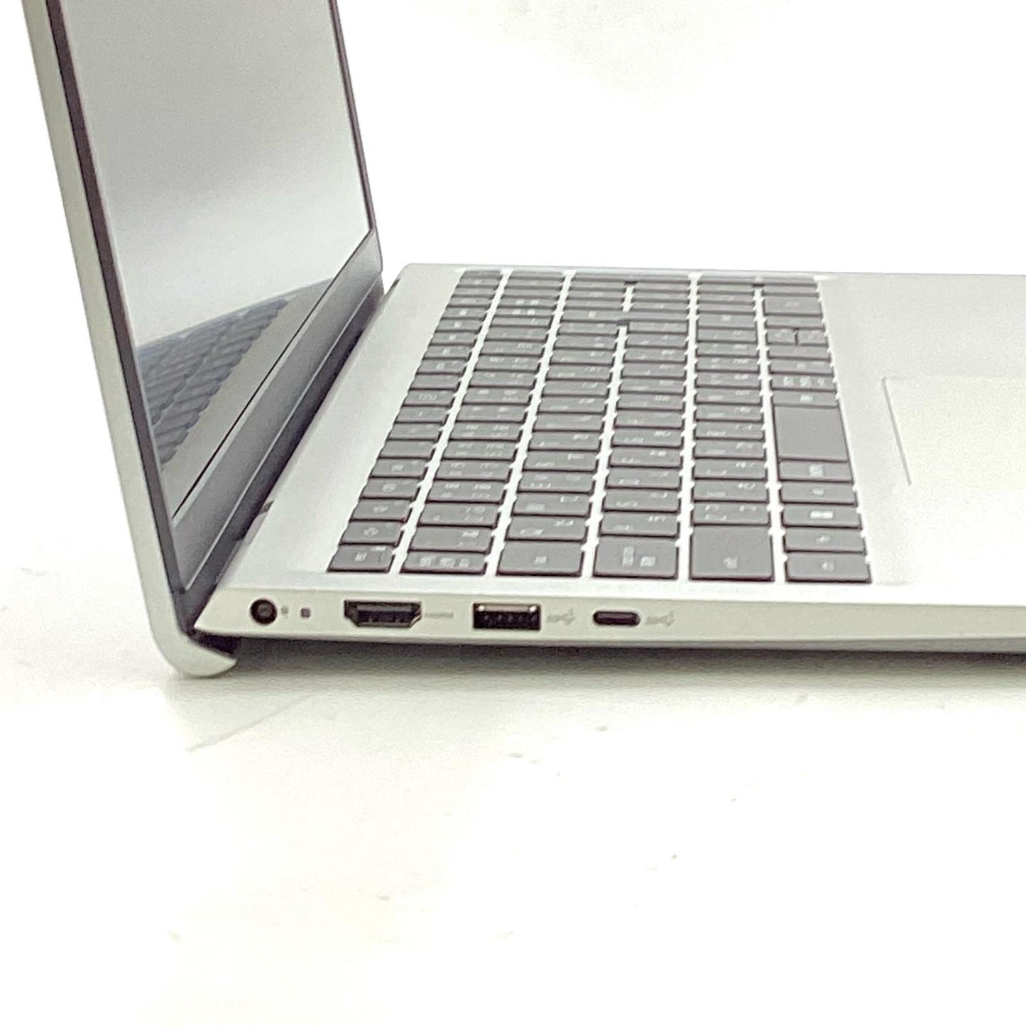 【全額返金保証】【最速発送】DELL DC15250 P112F i5-1334U 16GB M.2 SSD 512GB 100% 美品 動作確認済