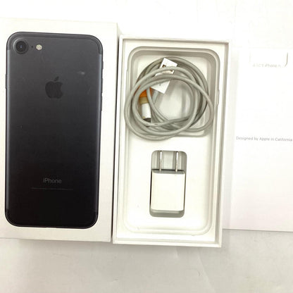 【全額返金保証】【最速発送】Apple iPhone iPhone SE（第2世代） 64GB (PRODUCT)RED docomo 白ロム 動作確認済 72%