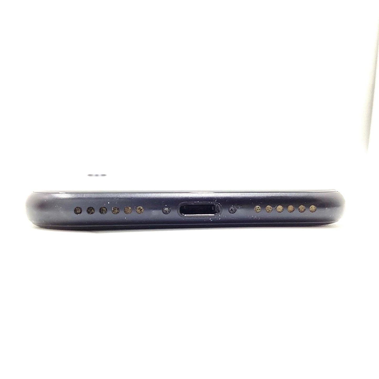 【全額返金保証】【最速発送】Apple iPhone iPhone SE（第2世代） 64GB ブラック docomo 白ロム 動作確認済 100%