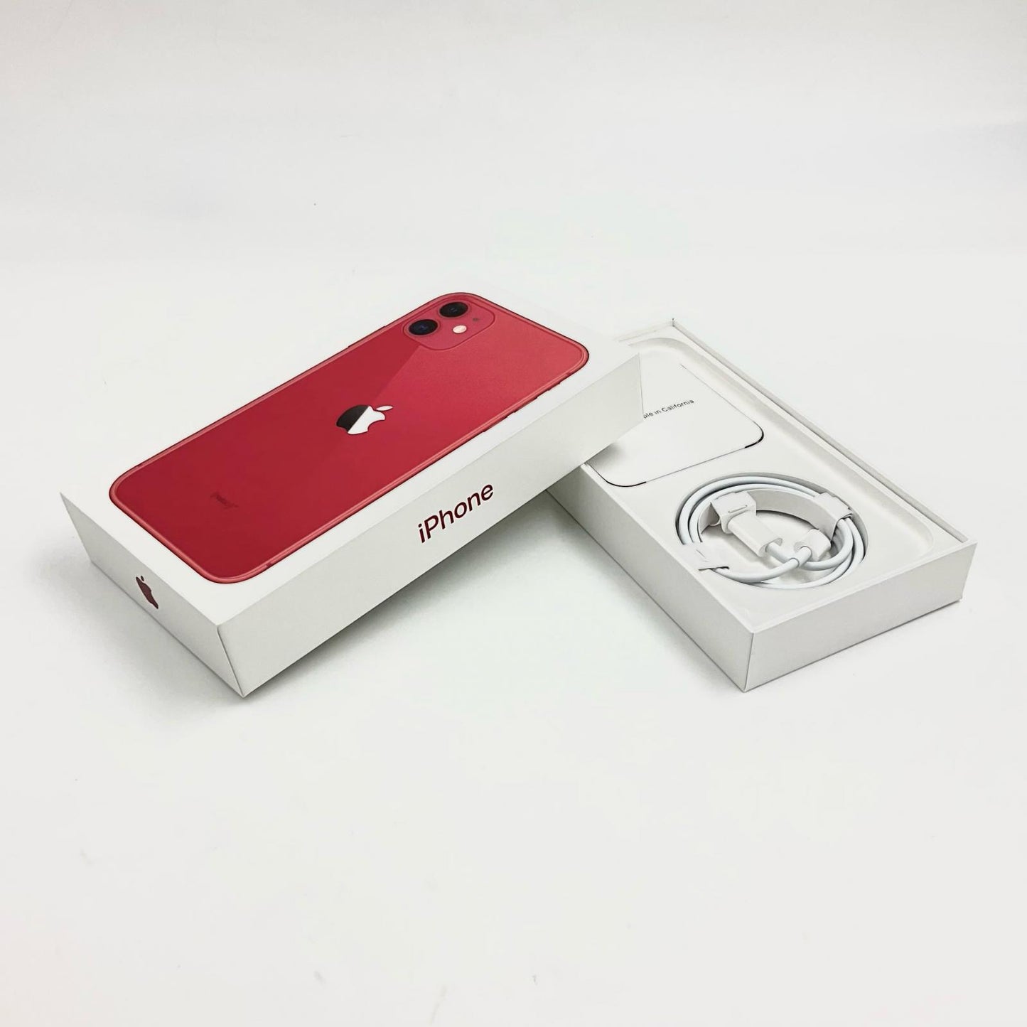 【全額返金保証】【最速発送】Apple iPhone iPhone 11 256GB (PRODUCT)RED docomo 白ロム 動作確認済 100%
