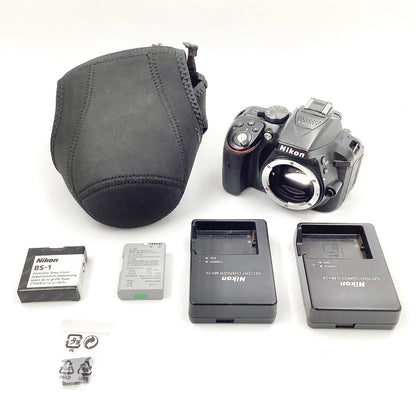 【最速発送】Nikon デジタル一眼 D5300 ボディ ブラック【難有】