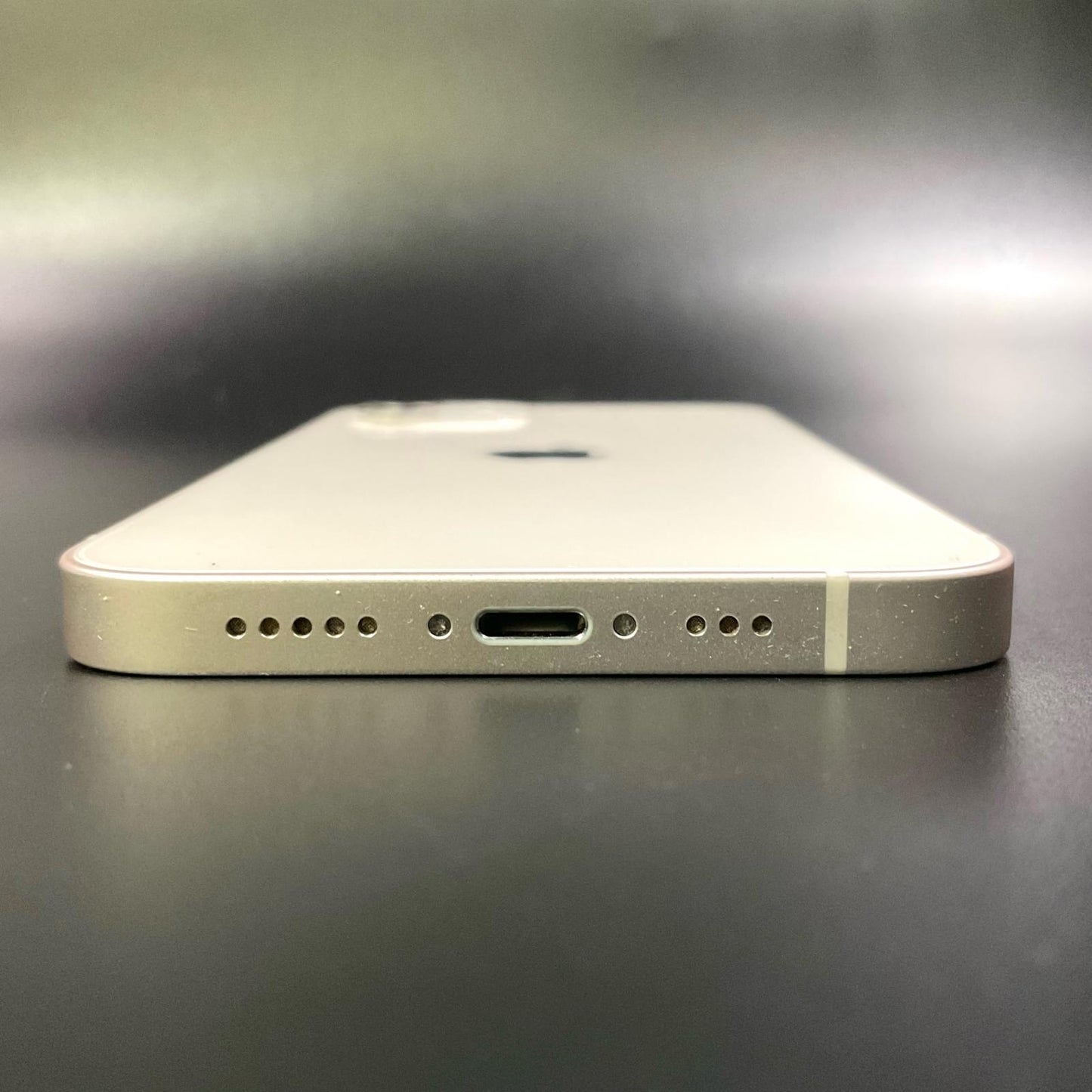 【全額返金保証】【最速発送】Apple iPhone iPhone 12 64GB ホワイト docomo 白ロム 動作確認済 81%