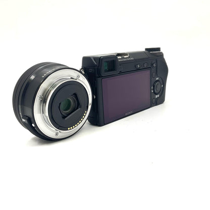 【全額返金保証】【最速発送】Sony デジタル一眼 α NEX-6L パワーズームレンズキット ブラック 動作確認済