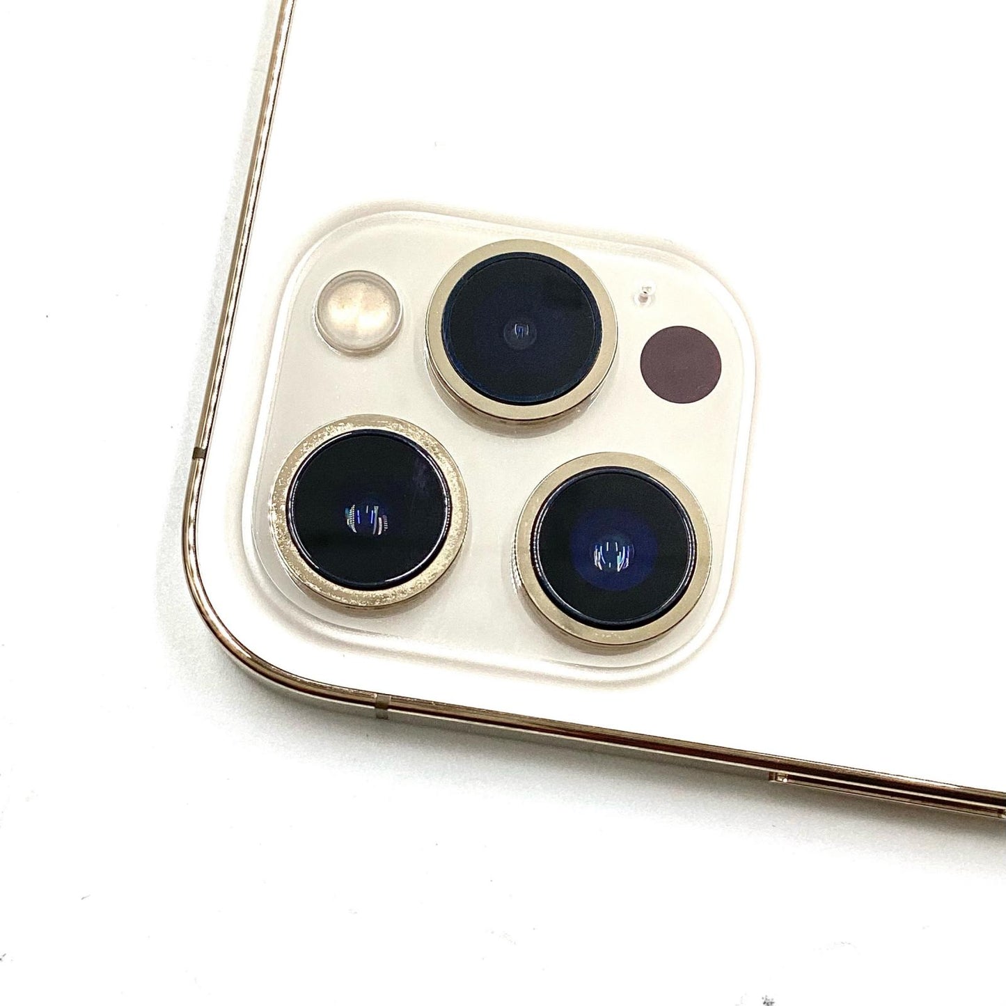 【全額返金保証】【最速発送】Apple iPhone iPhone 12 Pro Max 128GB ゴールド au SIMフリー 白ロム 動作確認済 83%