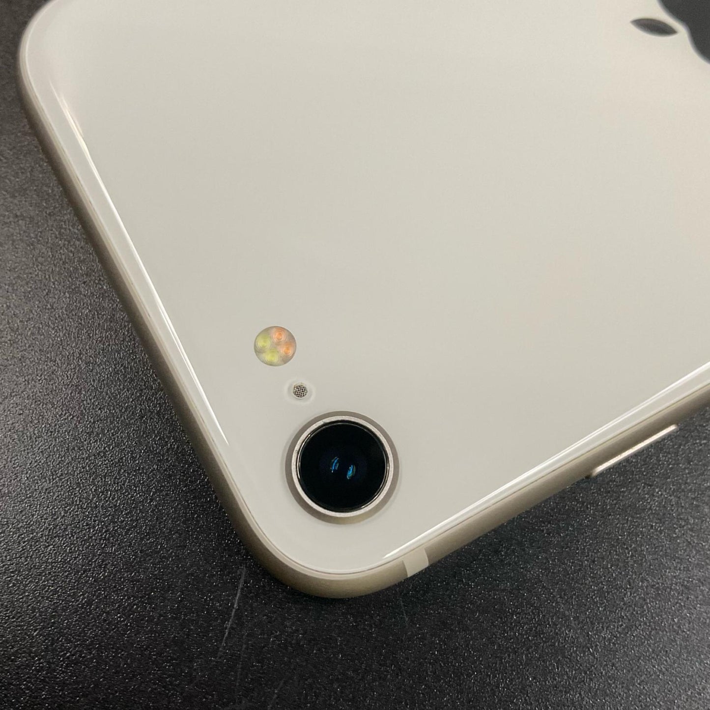 【全額返金保証】【最速発送】Apple iPhone iPhone SE（第3世代） 64GB スターライト Softbank SIMフリー 動作確認済 88%