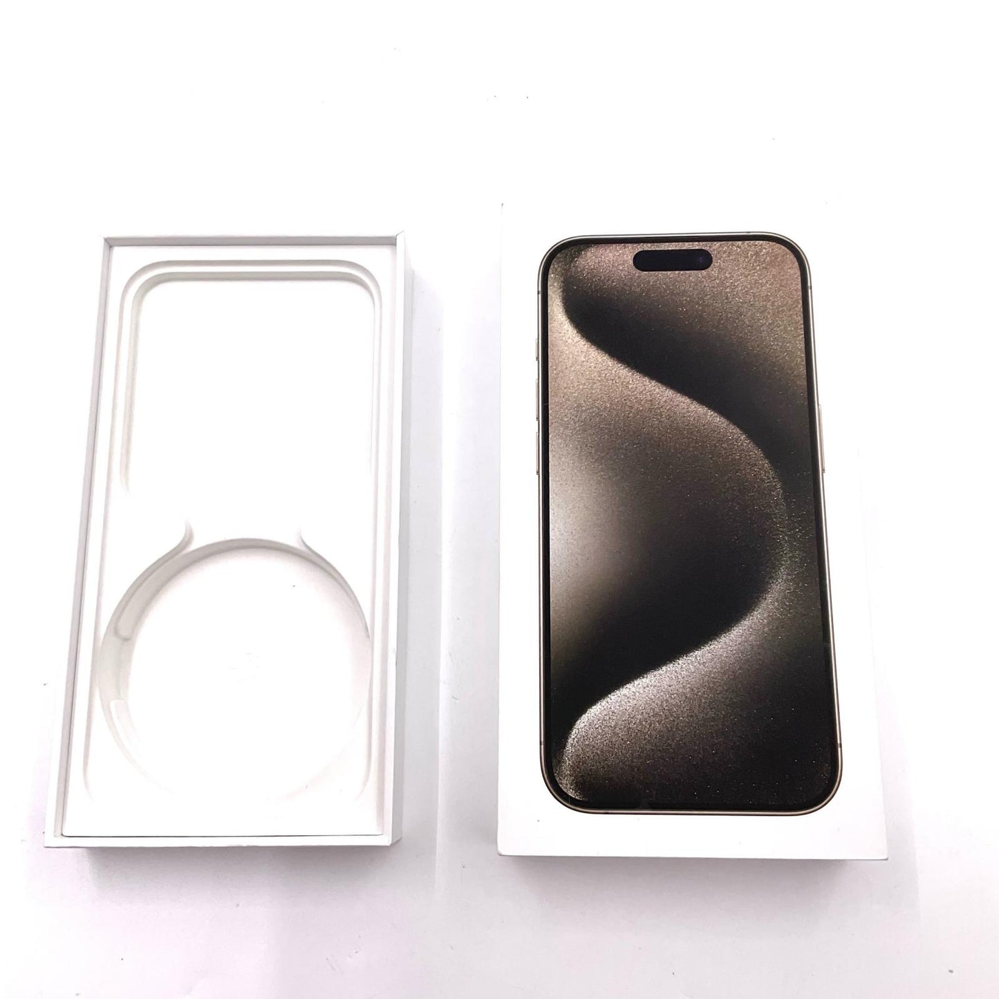 【全額返金保証】【最速発送】Apple iPhone iPhone 15 Pro 256GB ナチュラルチタニウム SIMフリー 白ロム 動作確認済 87%
