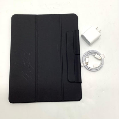 【全額返金保証】【最速発送】Apple iPad Pro 12.9インチ 第6世代 256GB シルバー Wi-Fi 美品 動作確認済