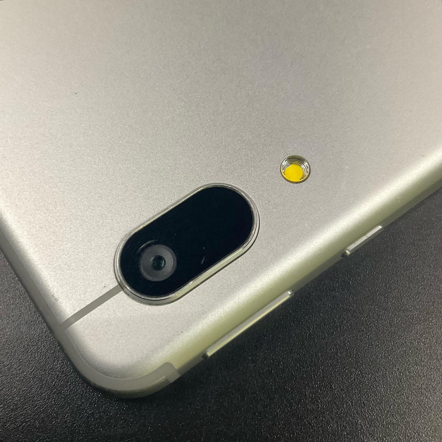 【全額返金保証】【最速発送】SHARP AQUOS sense3 basic 32GB シルバー Softbank 907SH 白ロム 動作確認済