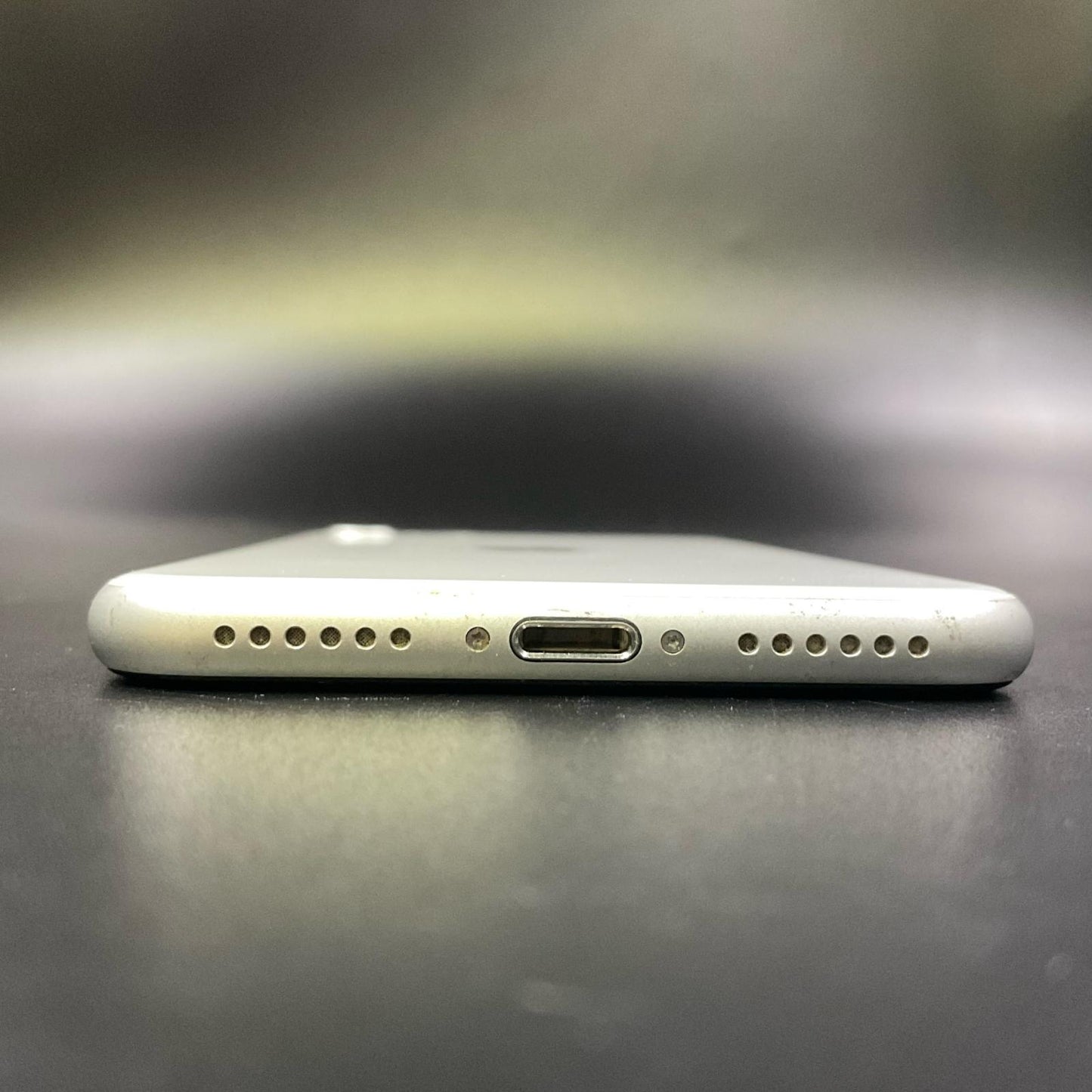 【最速発送】Apple iPhone iPhone SE（第2世代） 128GB ホワイト Softbank 白ロム【難有】 76%