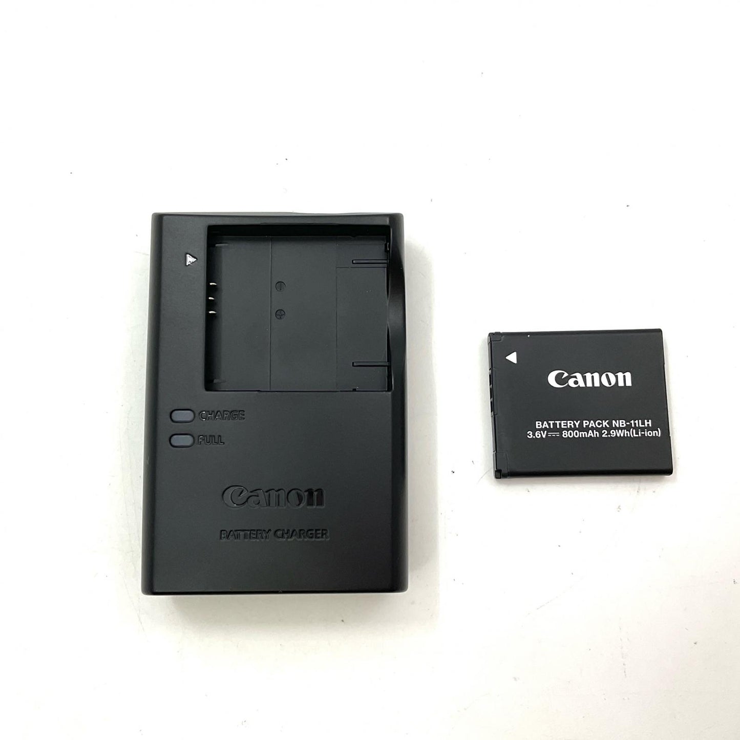 【最速発送】Canon コンパクトデジタルカメラ IXY 140 [シルバー]【難有】