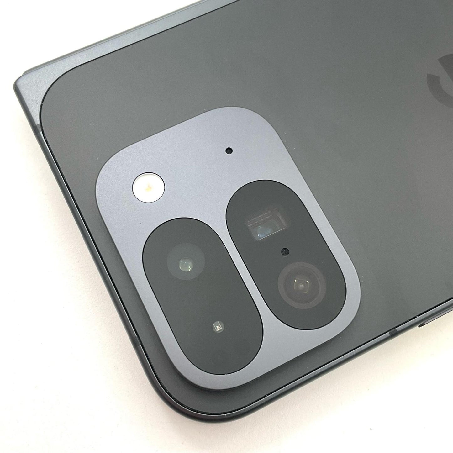 【最速発送】Google Pixel 9 Pro Fold 256GB Obsidian au GC15S 白ロム【難有】