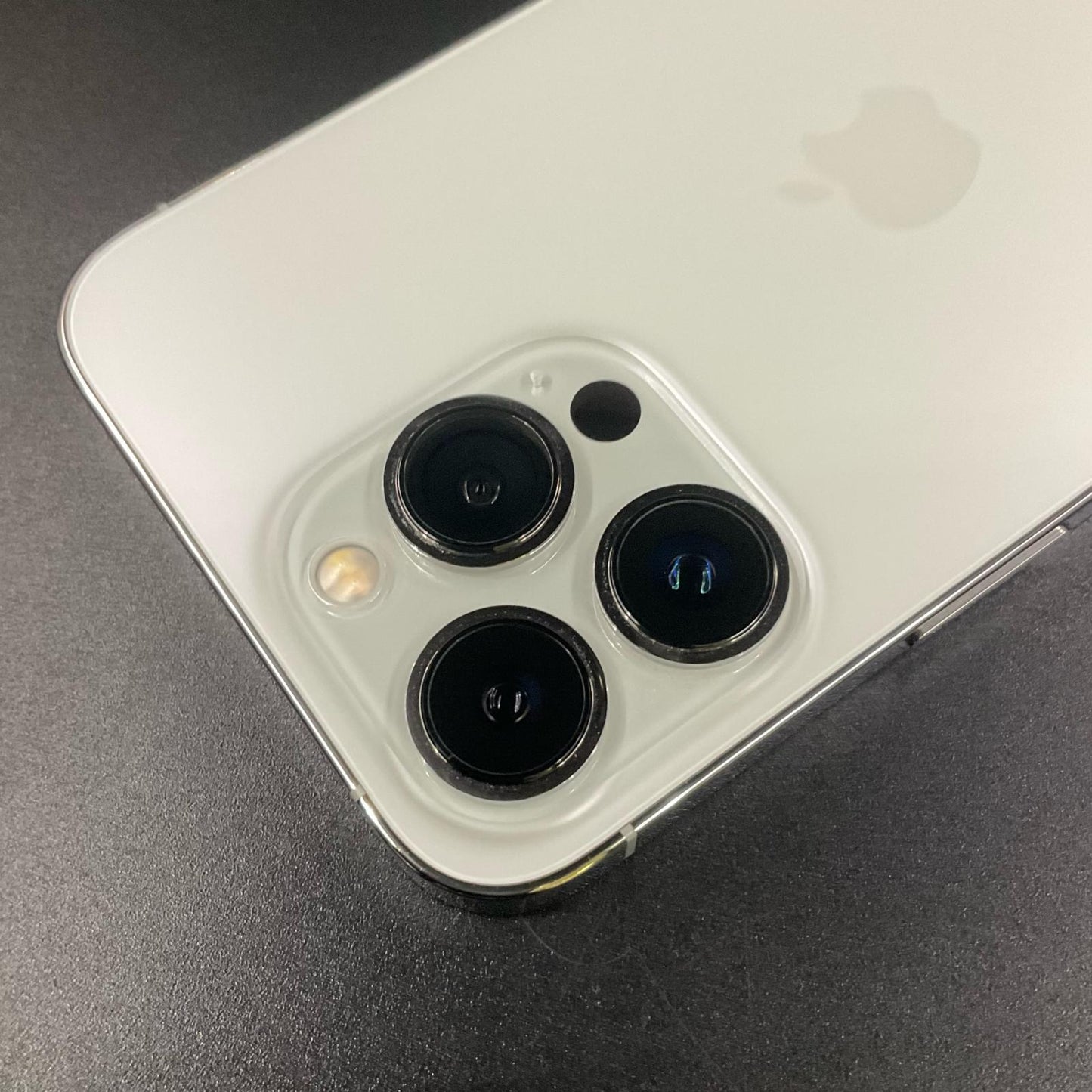 【全額返金保証】【最速発送】Apple iPhone iPhone 13 Pro 512GB シルバー 楽天モバイル 白ロム 動作確認済 100%