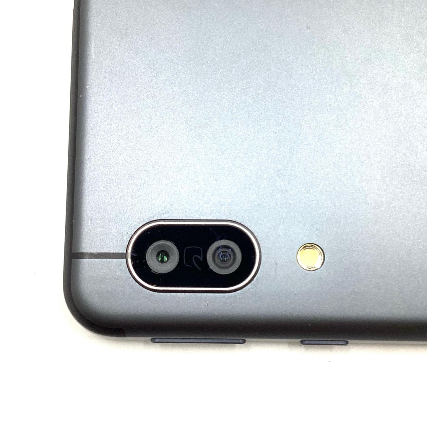【全額返金保証】【最速発送】SHARP AQUOS sense3 64GB ブラック docomo SH-02M 白ロム 動作確認済
