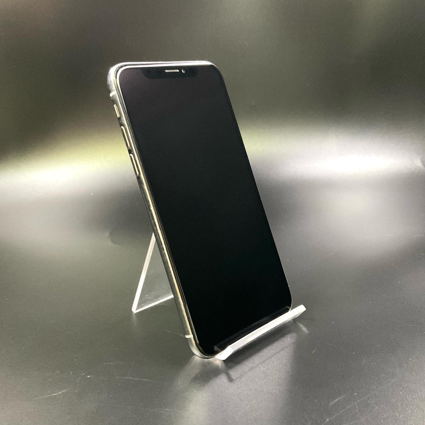 【全額返金保証】【最速発送】Apple iPhone iPhone X 64GB シルバー docomo 白ロム 動作確認済 87%