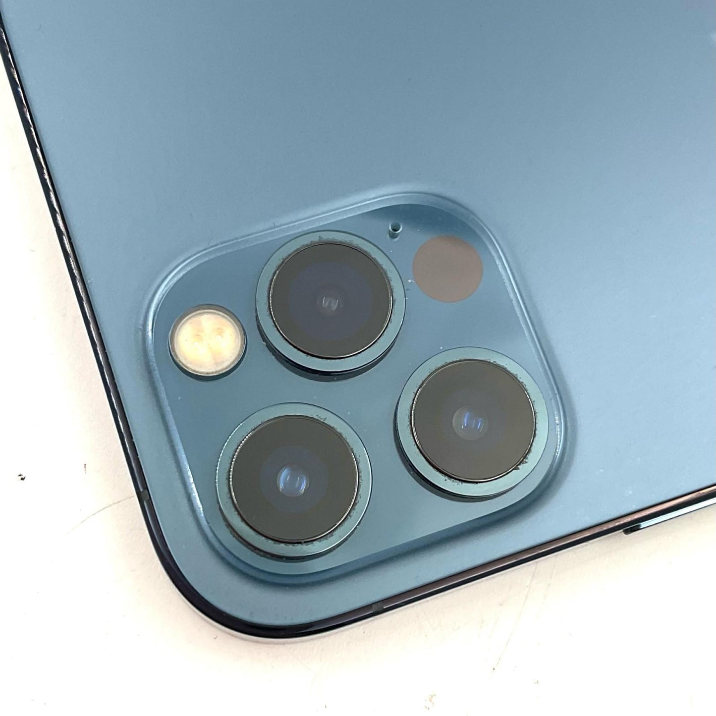 【全額返金保証】【最速発送】Apple iPhone iPhone 12 Pro 256GB パシフィックブルー au 白ロム 動作確認済 87%