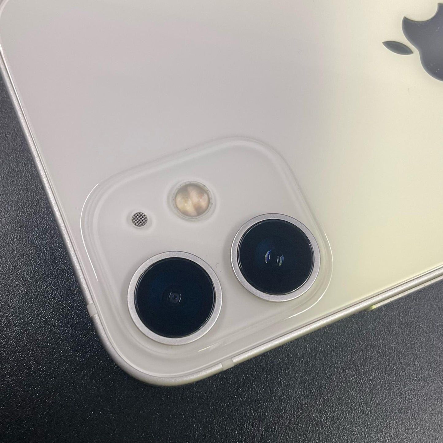 【全額返金保証】【最速発送】Apple iPhone iPhone 12 mini 64GB ホワイト docomo 白ロム 美品 動作確認済 92%