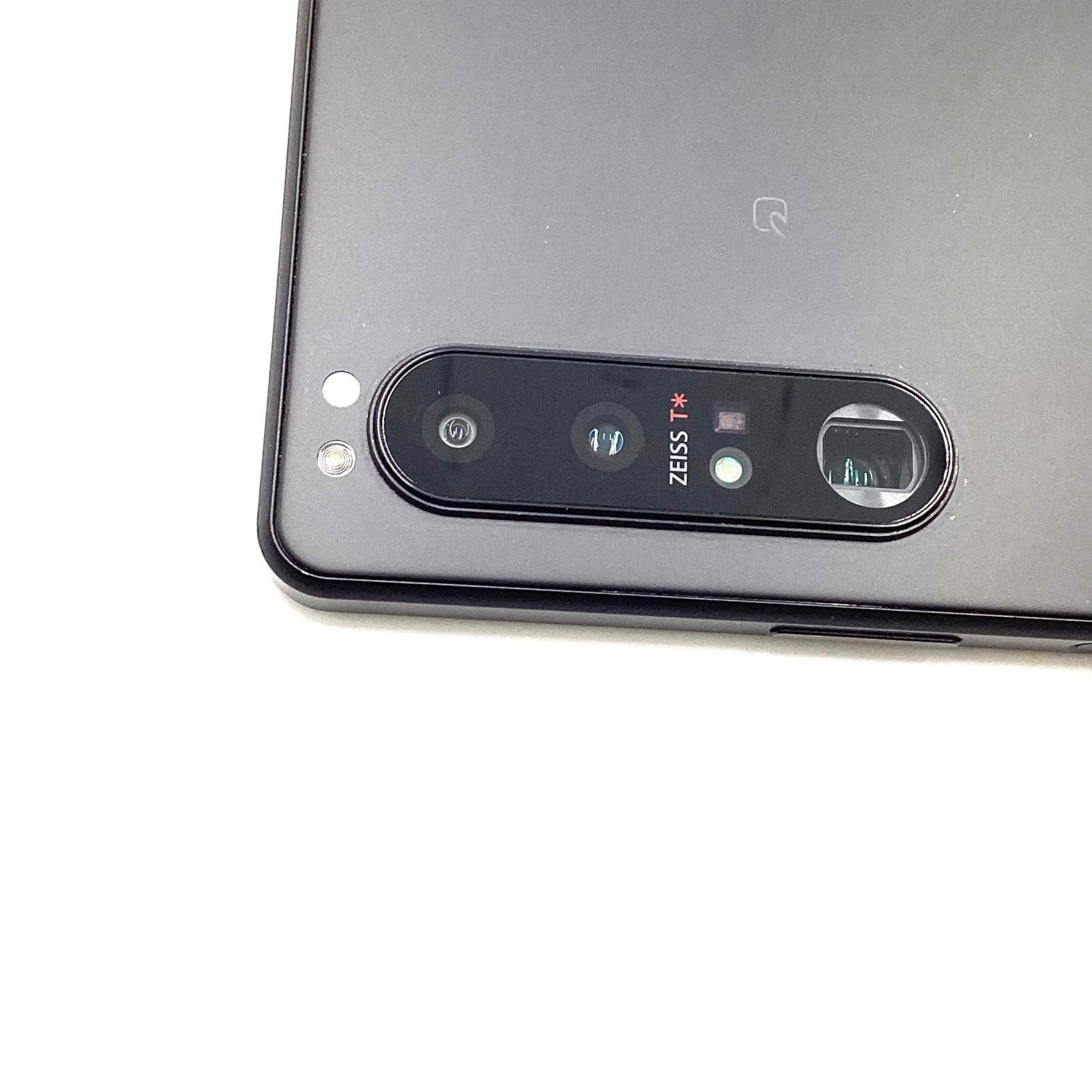 【最速発送】Sony Xperia 1 Ⅲ 256GB ブラック docomo so-51b 白ロム【難有】