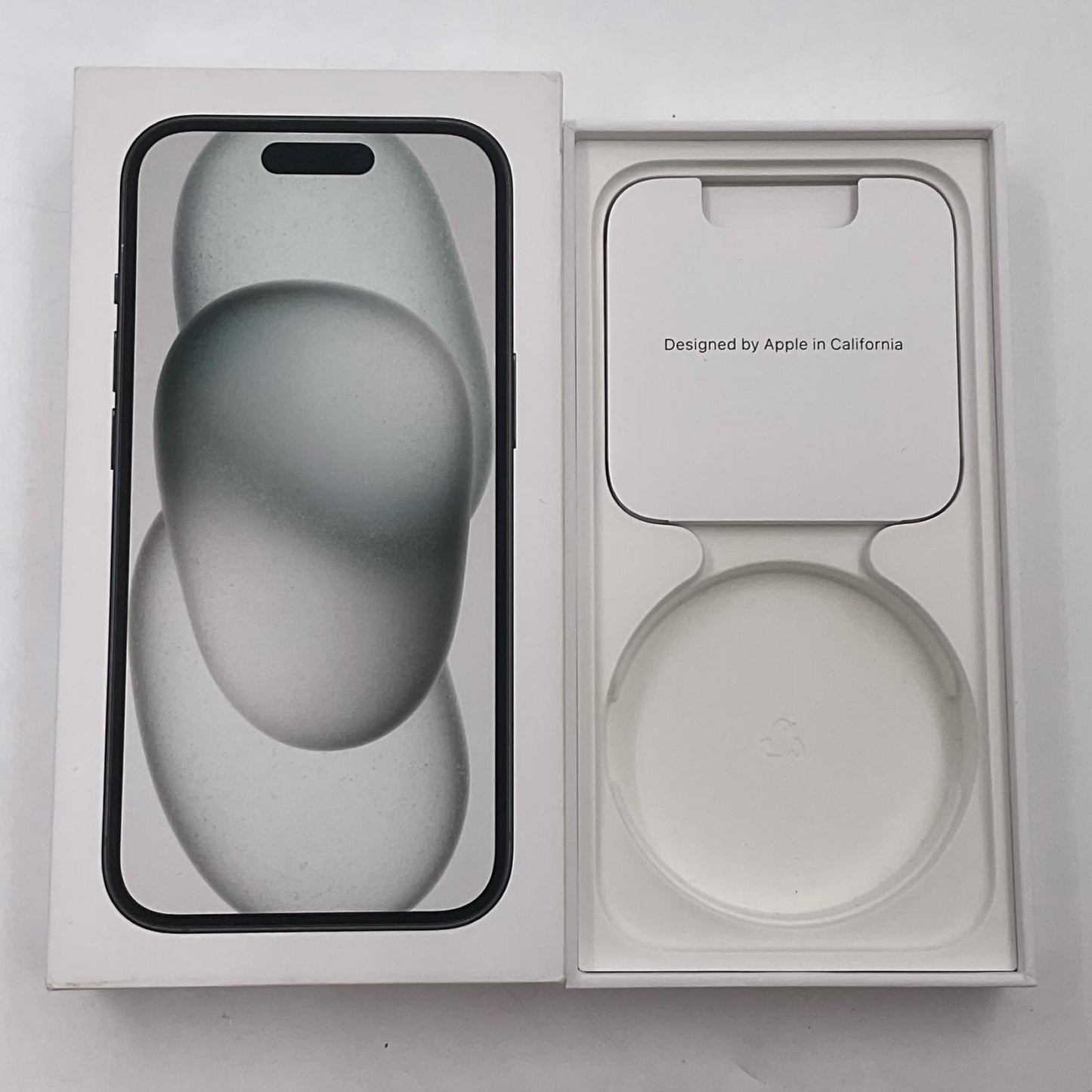 【全額返金保証】【最速発送】Apple iPhone iPhone 15 256GB ブラック docomo 白ロム 動作確認済 84%