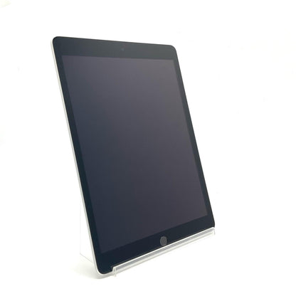 【全額返金保証】【最速発送】Apple iPad iPad 10.2インチ 第9世代 64GB シルバー Wi-Fi 美品 動作確認済