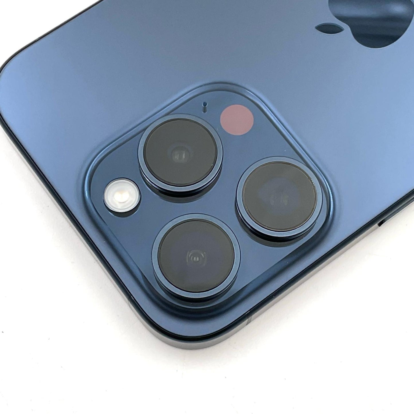 【全額返金保証】【最速発送】Apple iPhone iPhone 15 Pro 128GB ブラックチタニウム SIMフリー 動作確認済 86%