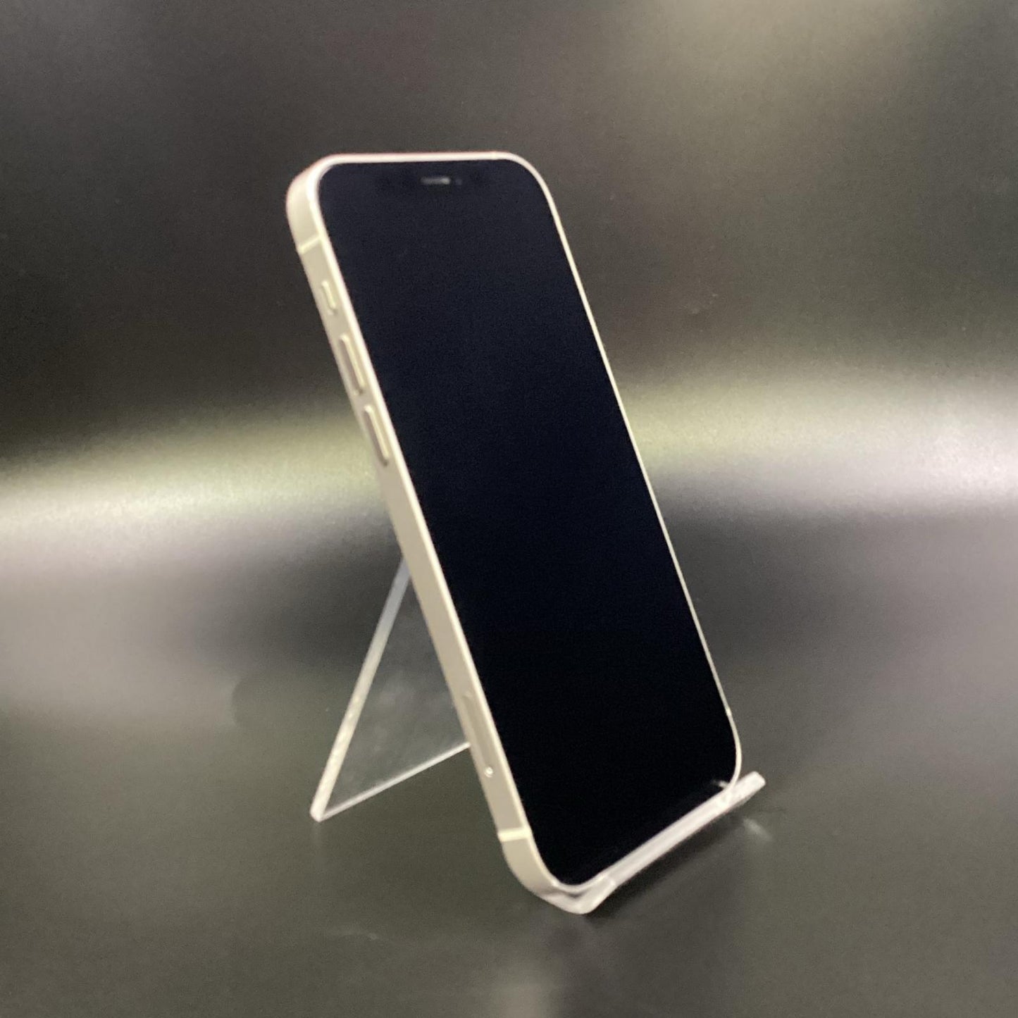 【全額返金保証】【最速発送】Apple iPhone iPhone 12 64GB ホワイト docomo 白ロム 動作確認済 82%
