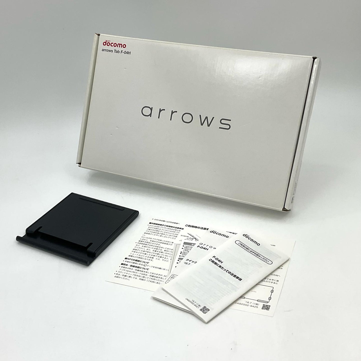【全額返金保証】【最速発送】富士通 arrows Tab 10.5インチ 32GB docomo 白ロム 動作確認済